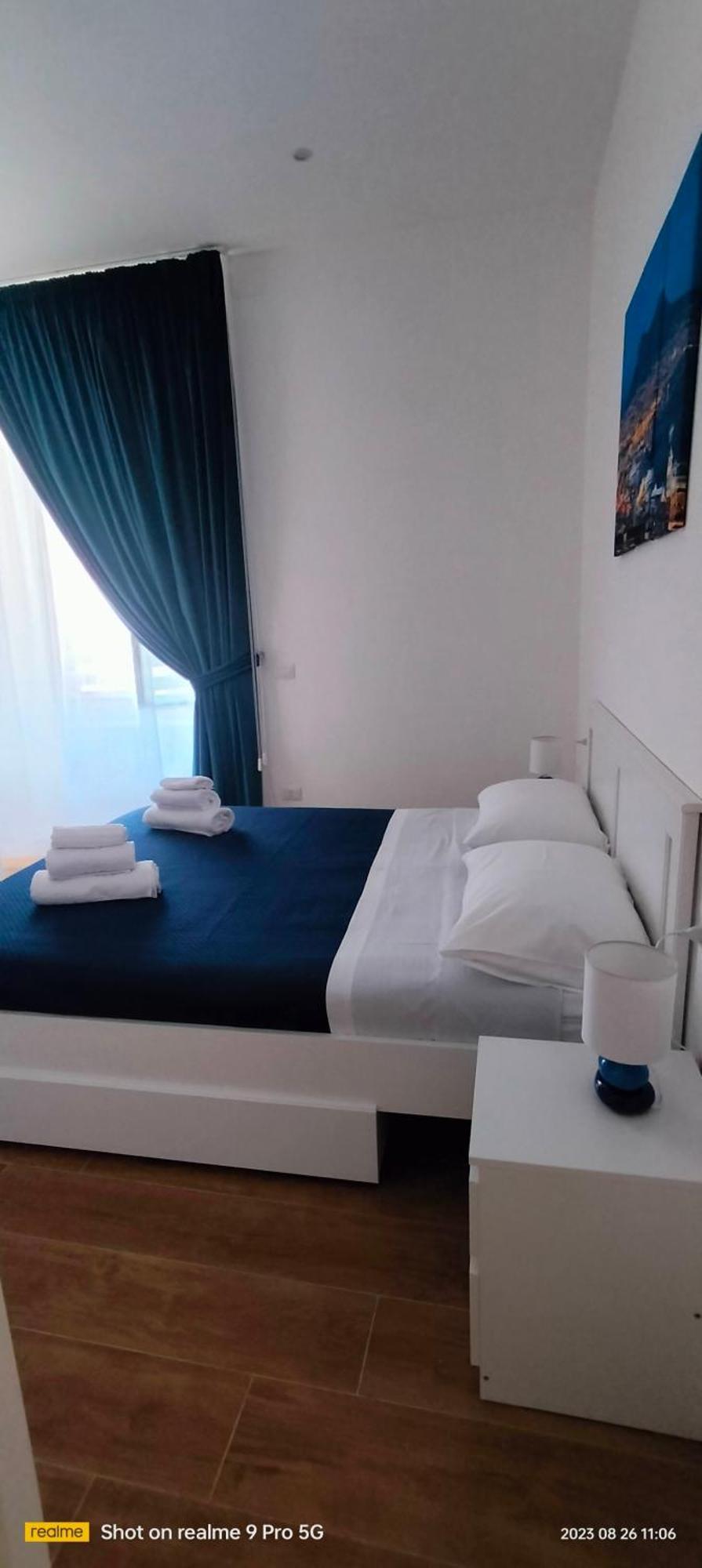 Bed and Breakfast Le Follie Parthenopee Nápoles Exterior foto